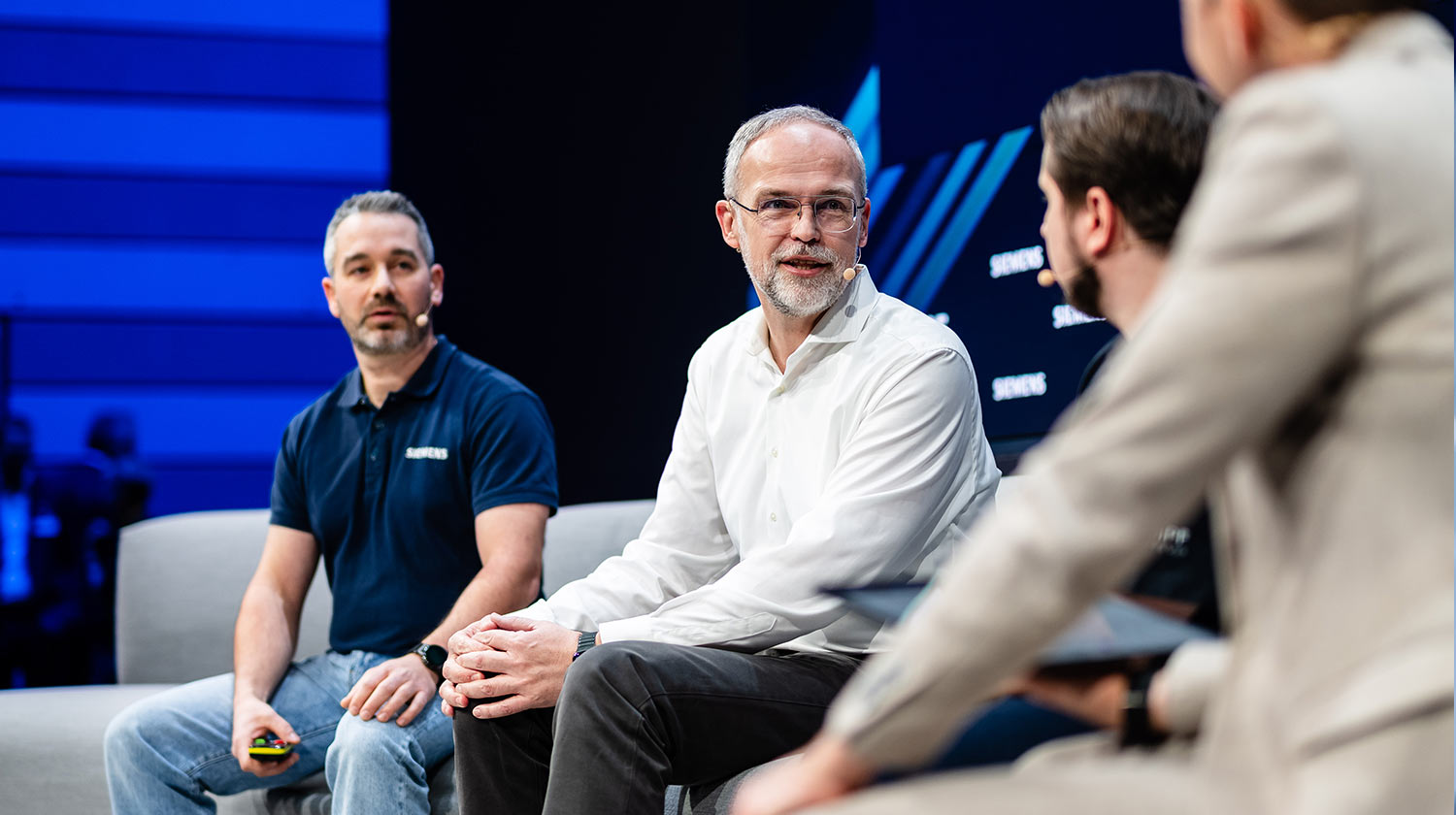 Miniatura wideo Dyskusja panelowa na temat wykonalnego cyfrowego bliźniaka
